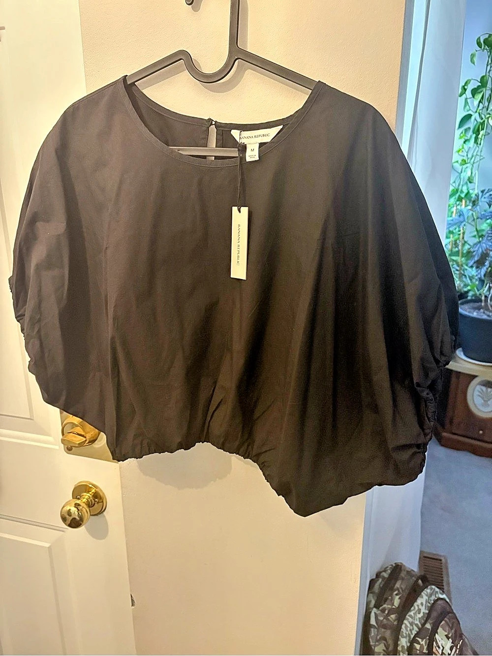 Banana Republic Cotton Poplin Bubble-Hem Cropped Top Black Medium